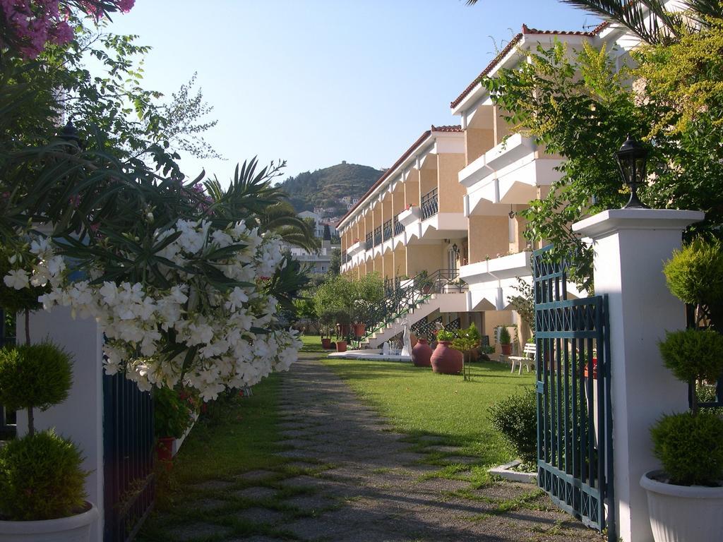 Paradise Hotel Samos Town Exterior photo