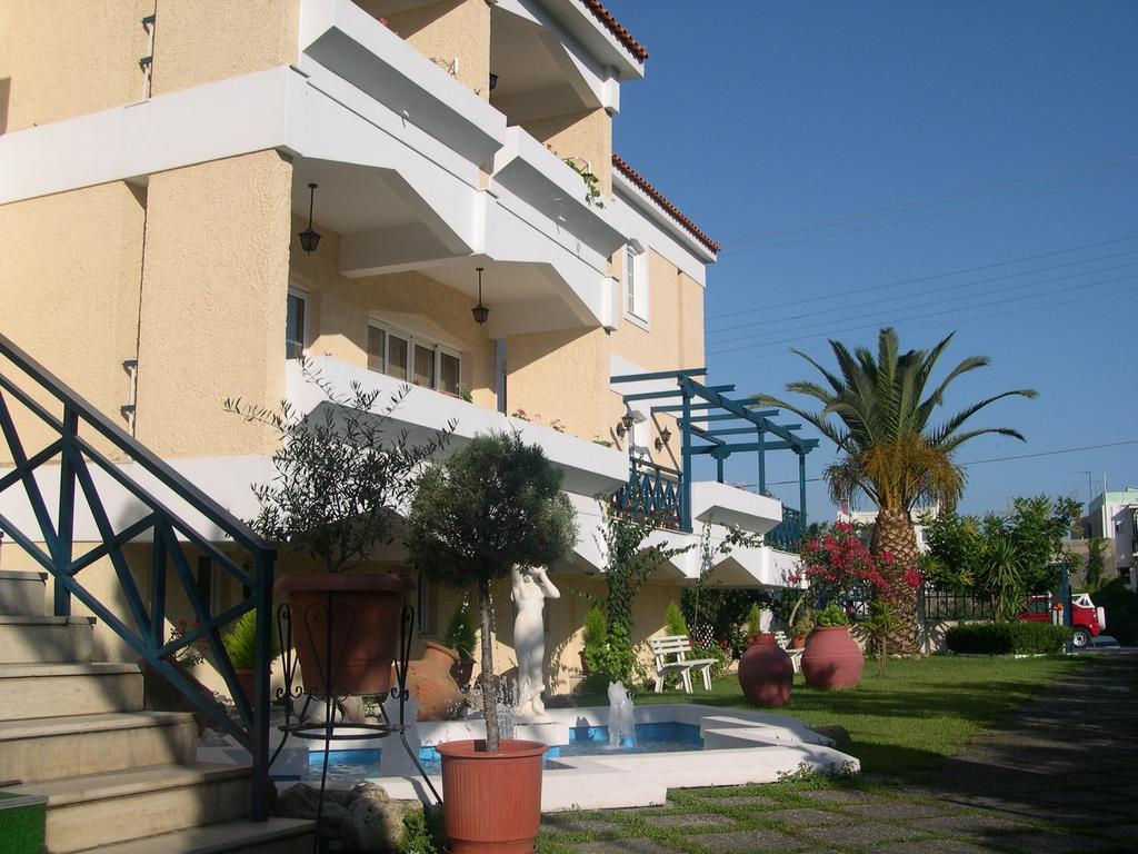 Paradise Hotel Samos Town Exterior photo